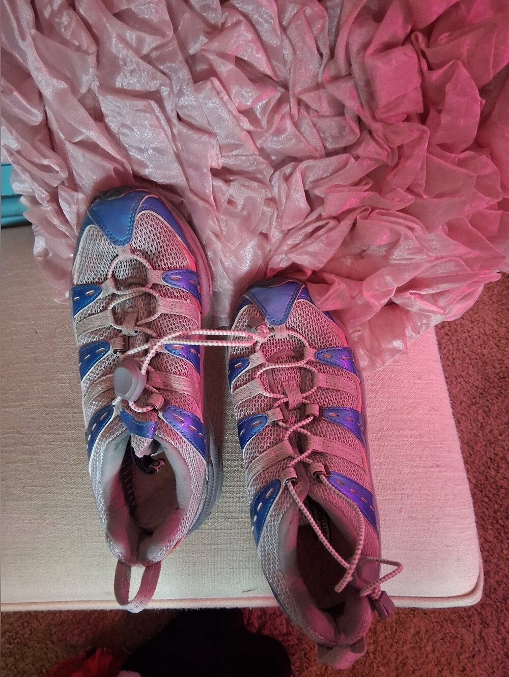 Dr. Comfort Women's Size 7  Blue and Gray and PINK Trail Sneakers